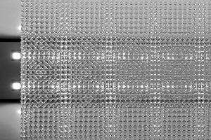 Pyramidenförmige Platte zur Lichtstreuung und Blendungsbegrenzung für LED-Beleuchtung, UGR 19