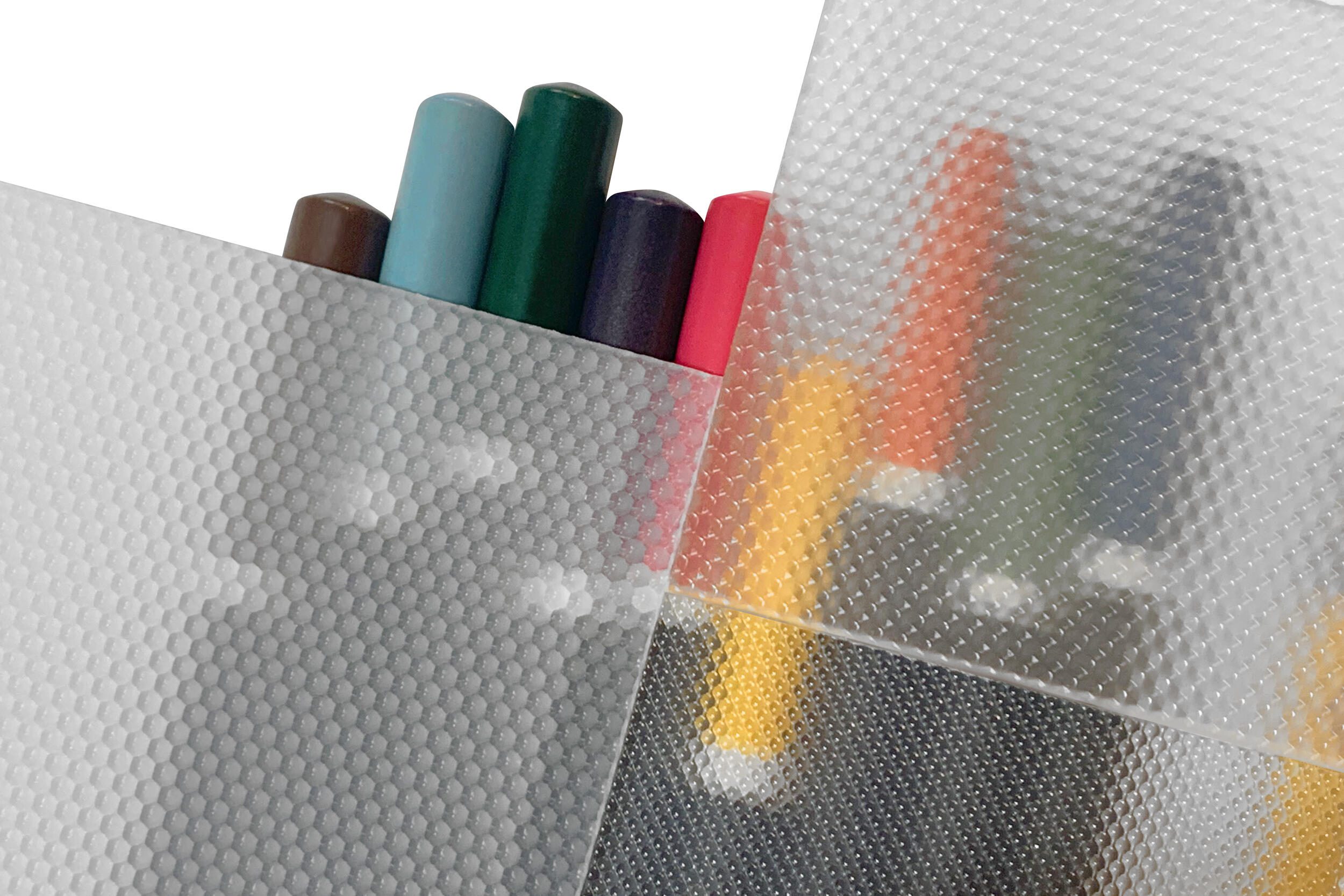 Opal microprism diffuser made of PMMA, PS, or PC for LED lighting