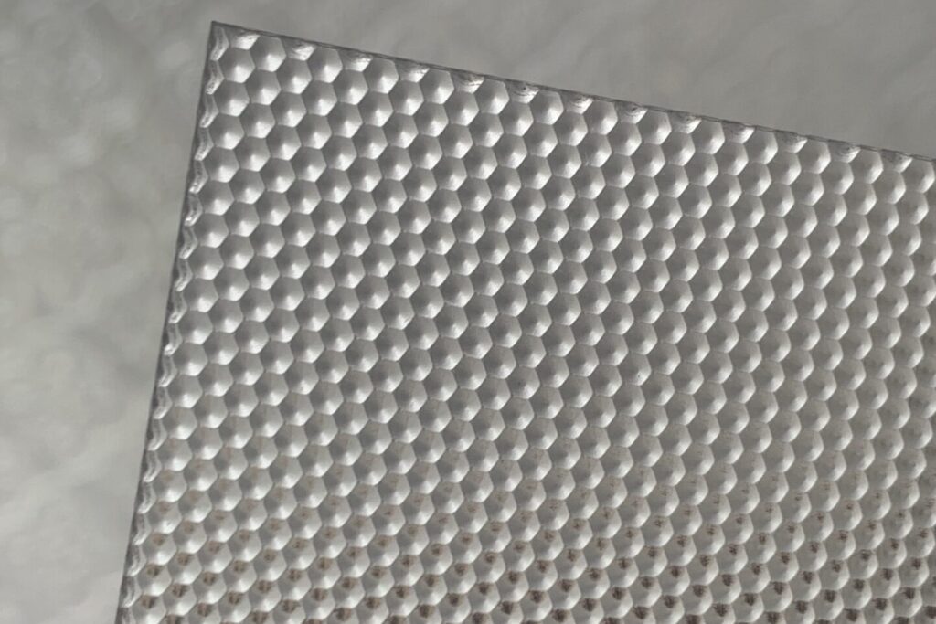 Best Microprismatic sheet for UGR